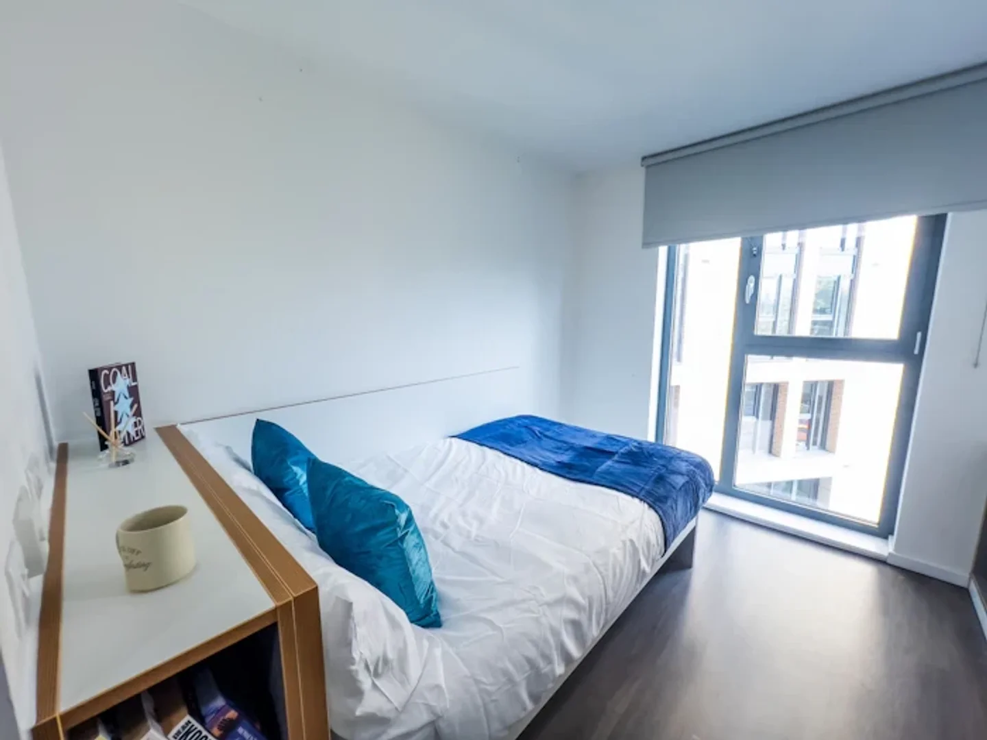 Quarto de estudante económico perto do campus em