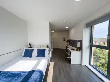Quarto privado em residência em 200 N Hanover St, Glasgow G4 0PY, United Kingdom , imagem 3 de 38