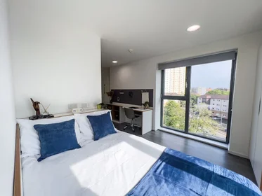 Quarto privado em residência em 200 N Hanover St, Glasgow G4 0PY, United Kingdom , imagem 4 de 38