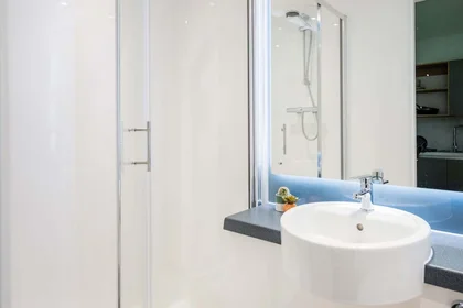 Quarto privado em residência em Moulsecoomb Way, Brighton BN2 4PB, UK, imagem 4 de 17