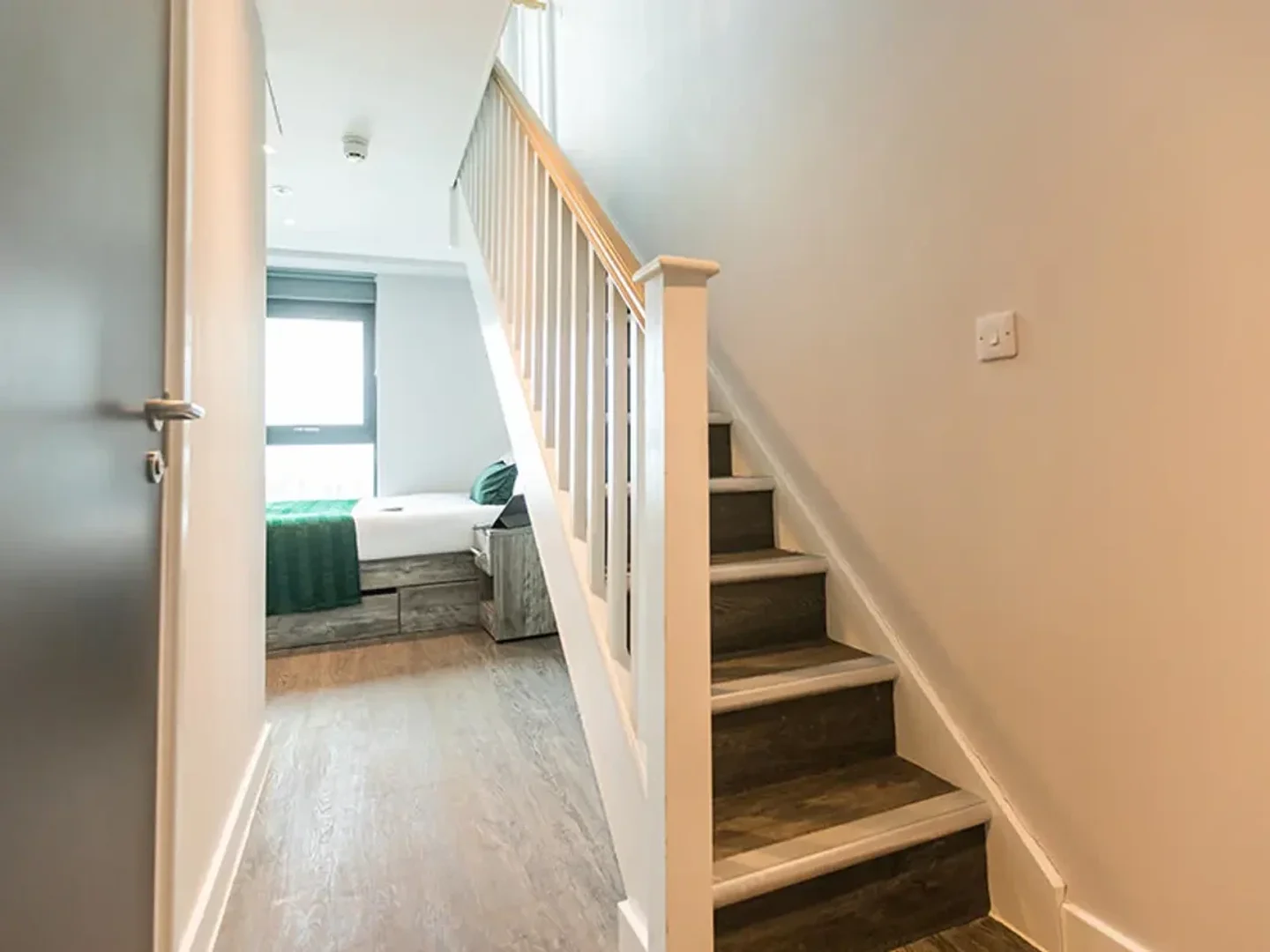 15 Queens Walk, Reading RG1 7QF, UK