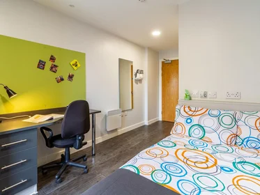 Quarto privado em residência em Back of the Walls, Southampton SO14 3LS, United Kingdom, imagem 16 de 24