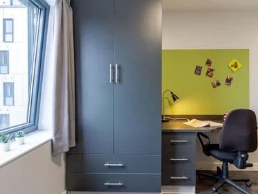 Quarto privado em residência em Back of the Walls, Southampton SO14 3LS, United Kingdom, imagem 20 de 24