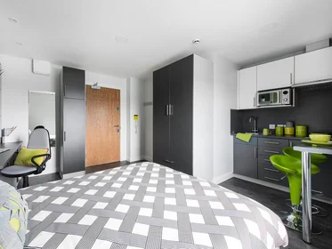 Quarto privado em residência em Back of the Walls, Southampton SO14 3LS, United Kingdom, imagem 23 de 24