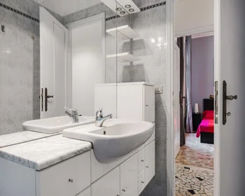 Chambre privée à Via delle Belle Arti, image 25 de 37