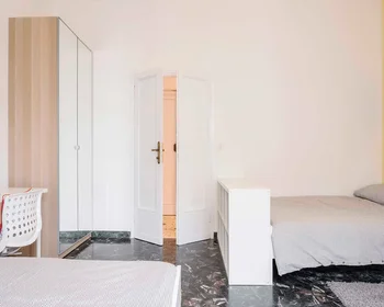 Chambre privée à Via delle Belle Arti, image 5 de 37