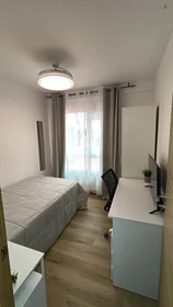 Quarto privado em Avenida Torrelavega, imagem 1 de 10