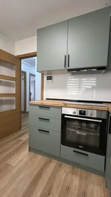 Quarto privado em Avenida Torrelavega, imagem 5 de 12