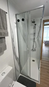 Quarto privado em Avenida Torrelavega, imagem 9 de 12