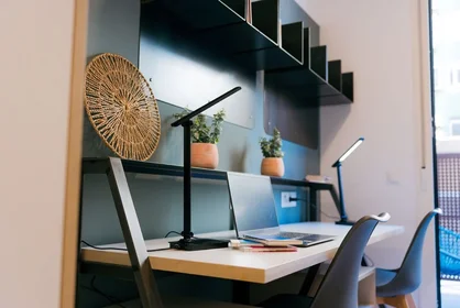 Mehrbettzimmer im Wohnheim in der Calle Nuestra Señora de la Salud 11, bild 4 von 16