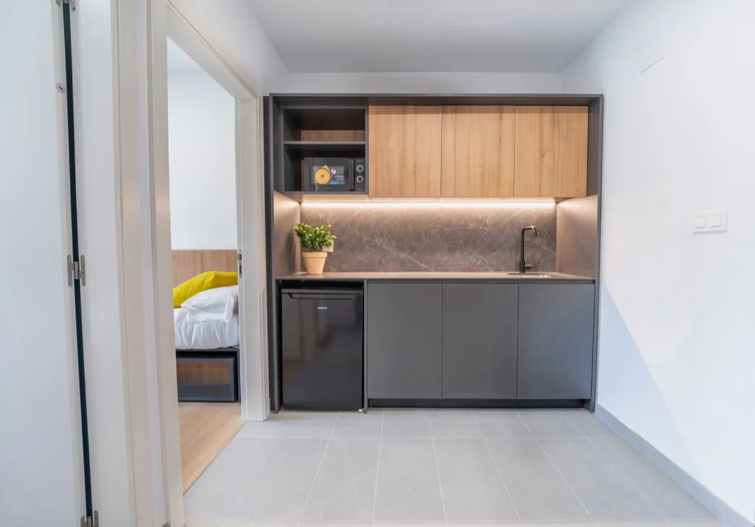 Camera per studenti economica vicino al campus a 