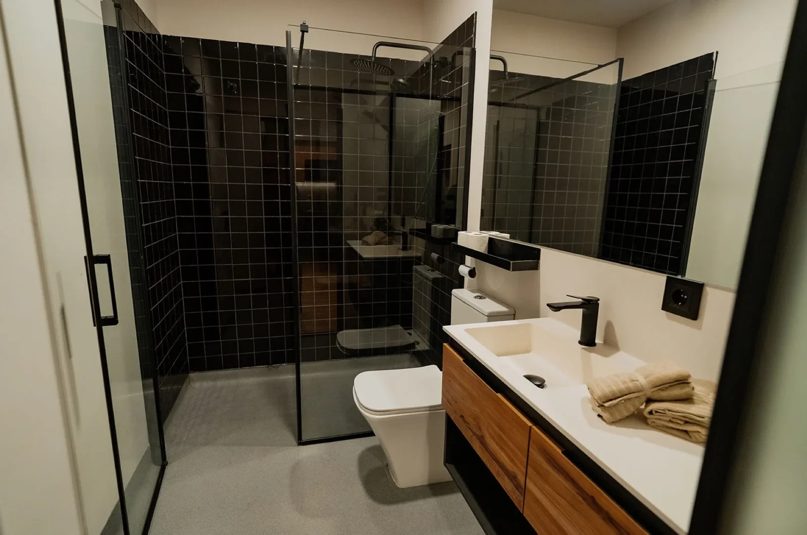 Budget-friendly student room close to campus in 