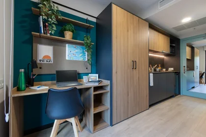Studio in residence at Zaragoza, image 3 of 15