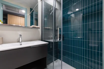 Studio im Wohnheim in der Zaragoza, bild 8 von 15