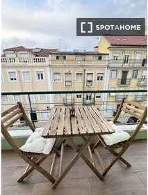 Entire apartment at Rua do Vale de Santo António, image 2 of 13