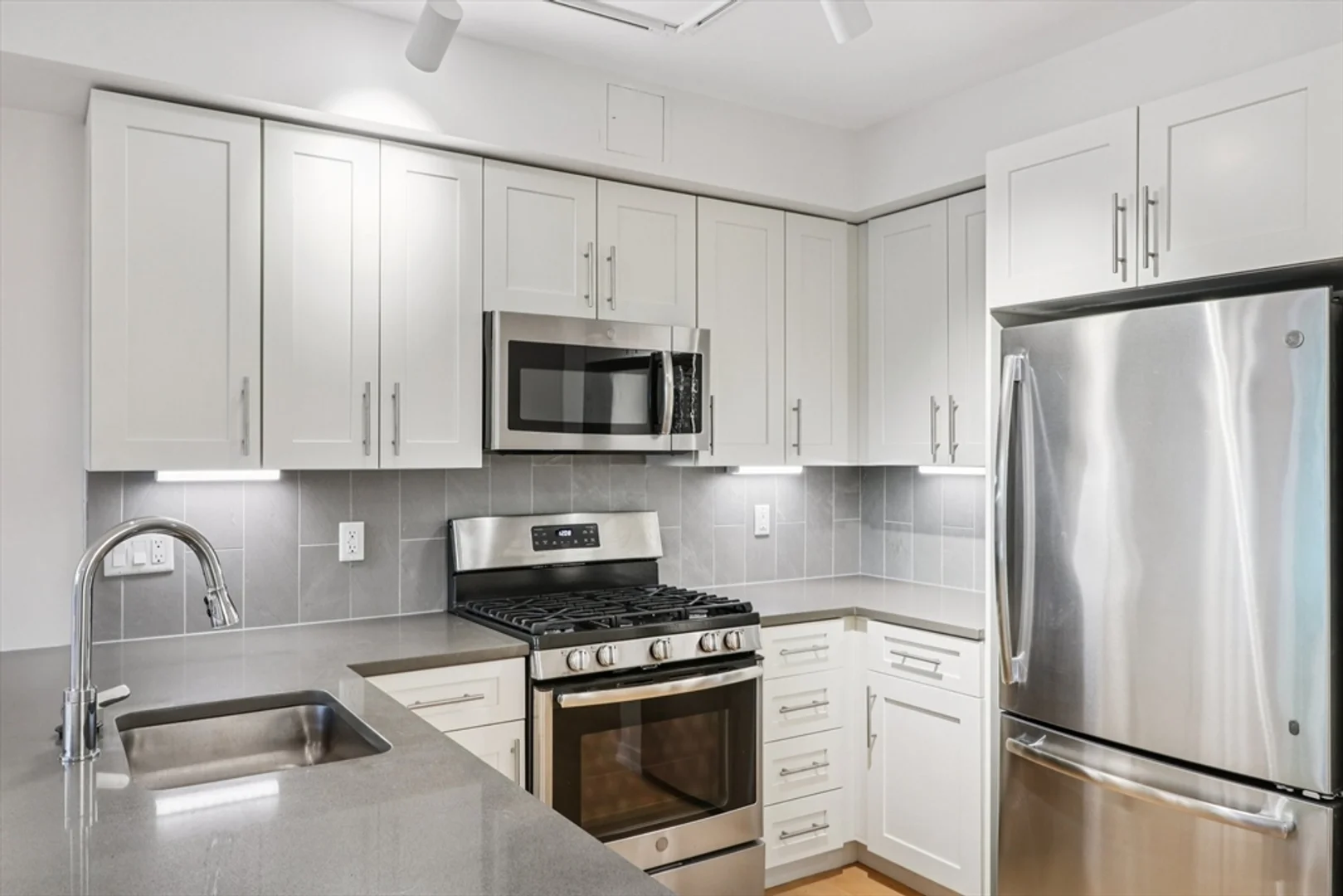 77, New, Unit 116, West Cambridge, Cambridge, MA, 02138