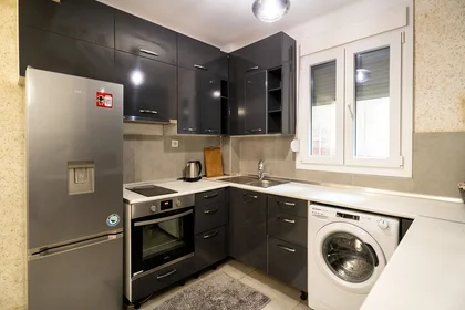 Stanza privata in Leoforos Vasilissis Olgas 37, Thessaloniki, Greece , Thessaloniki, , 546 41 Greece, immagine 14 di 23