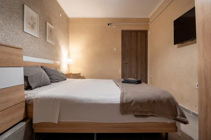 Stanza privata in Leoforos Vasilissis Olgas 37, Thessaloniki, Greece , Thessaloniki, , 546 41 Greece, immagine 16 di 23