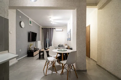 Stanza privata in Leoforos Vasilissis Olgas 37, Thessaloniki, Greece , Thessaloniki, , 546 41 Greece, immagine 5 di 23