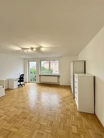 Habitación privada en Spenglergäßchen, Augsburg-Innenstadt, imagen 1 de 10
