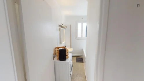 Private room at 4Ter Boulevard Berthelot, image 8 of 12