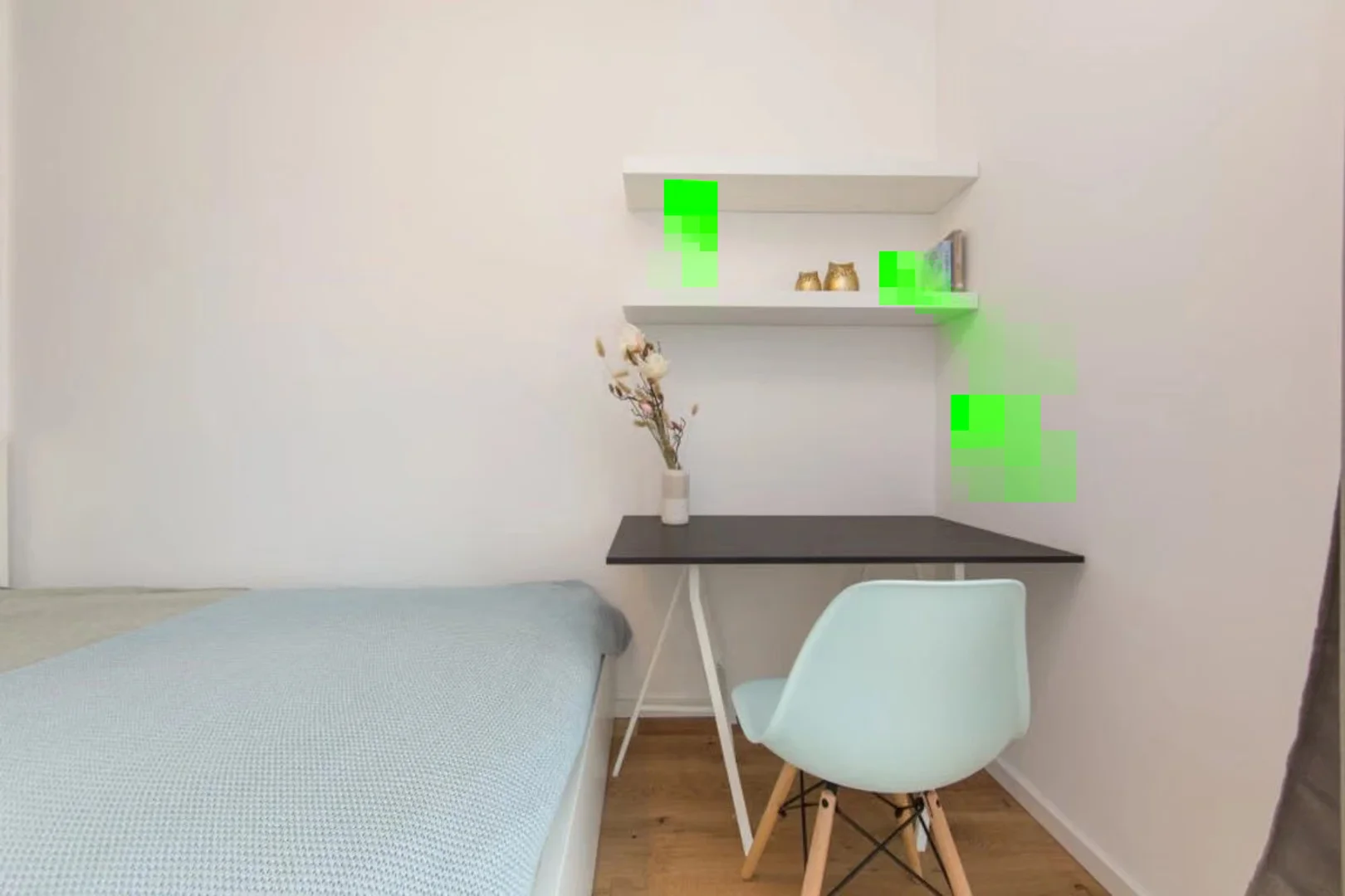 Functional student room perfect for studying in