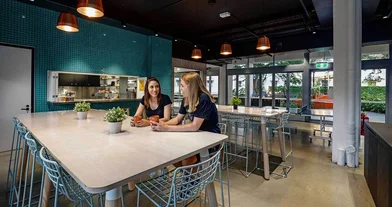 Dairenin tamamı Ikamet yerinde konumu 62 Blamey Street, Kelvin Grove QLD 4059, Australia, 13 13 görüntüsü