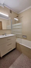Chambre privée à Calle Ezcurdia, L'Arena, image 4 de 10