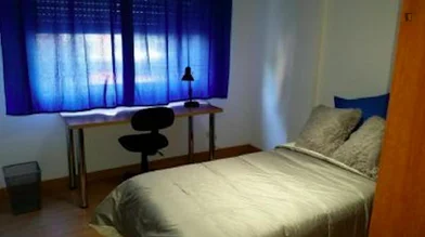 Private room at Calle de Cáceres, Getafe, image 1 of 8