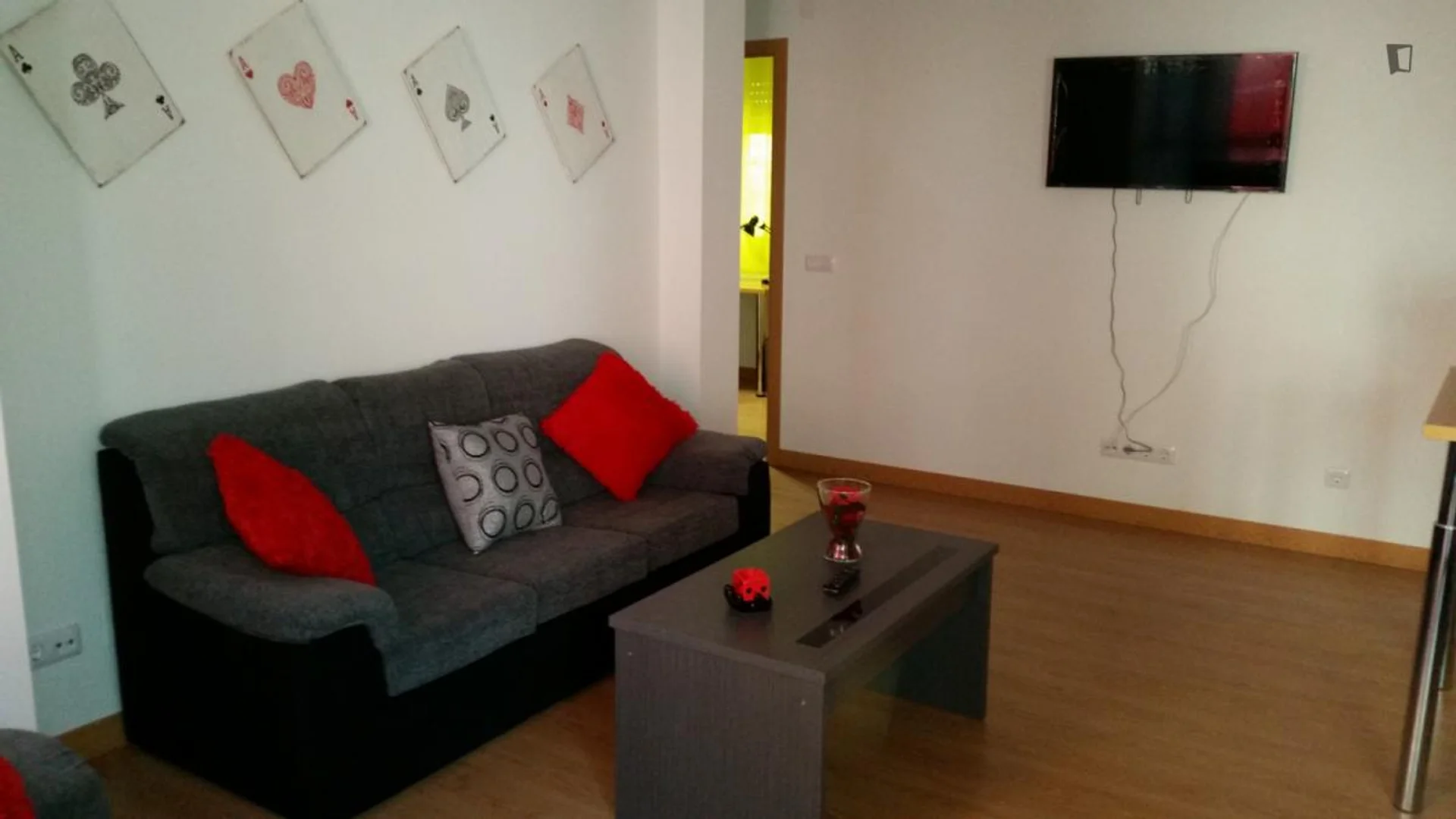 Student-friendly room in  with modern amenities