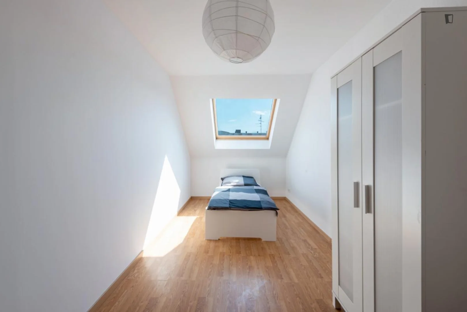 Bright and airy student room with easy university access in