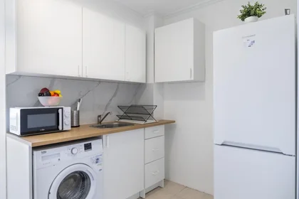 Chambre privée à Calle Cuenca, image 5 de 19