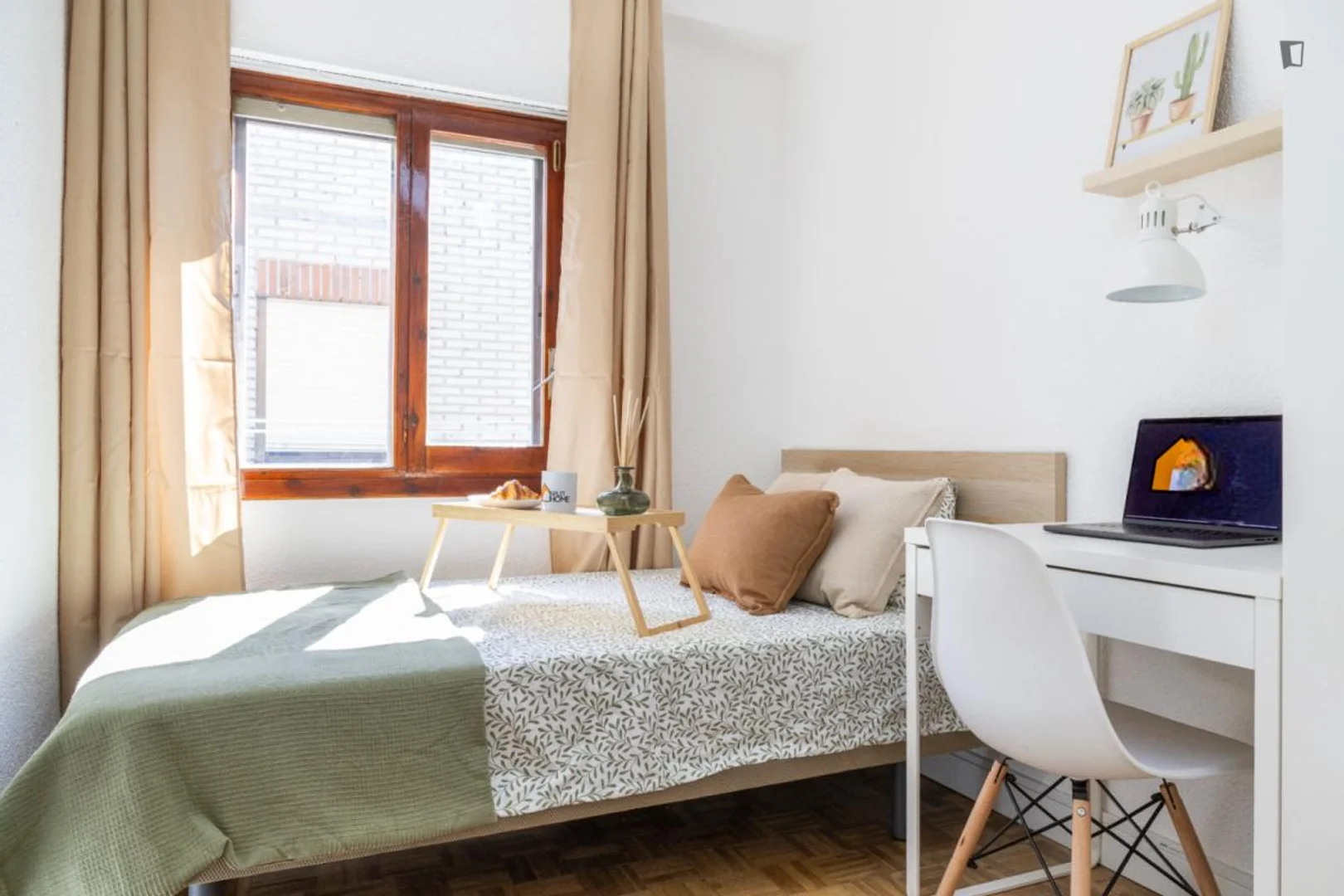 Chambre d'étudiant confortable et spacieuse dans