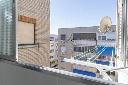 Chambre privée à Calle Cuenca, image 12 de 21