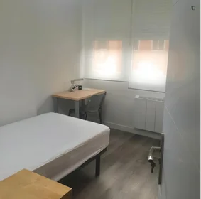Chambre privée à Calle Albacete, image 1 de 9