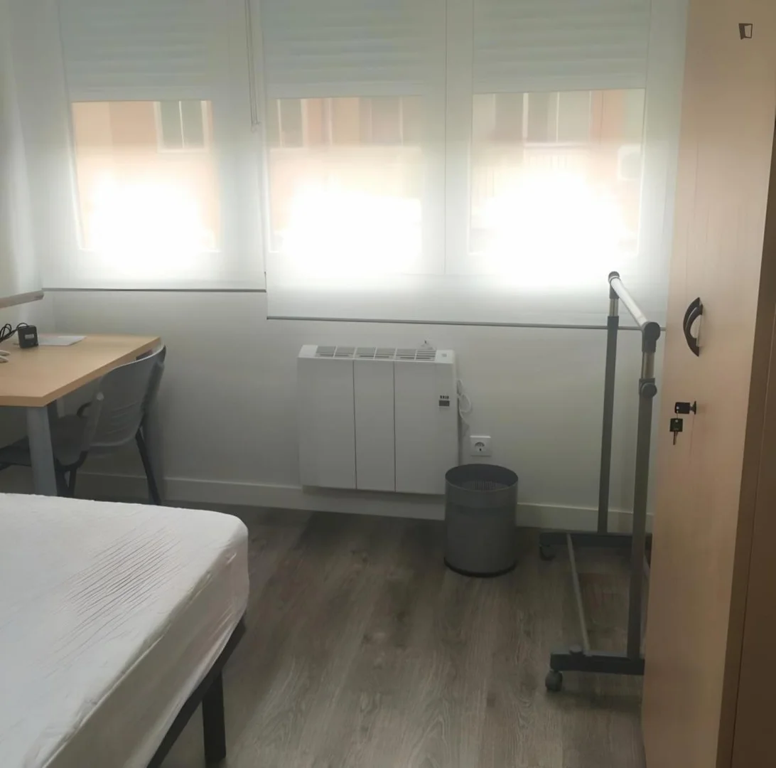 Chambre d'étudiant bon marché à proximité du campus dans 