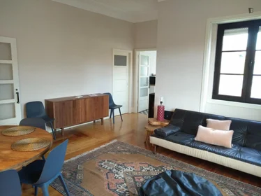 Stanza privata in Rua Carlos da Maia, immagine 4 di 12