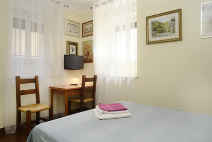 Logement entier à Via Nicolò III, image 13 de 14