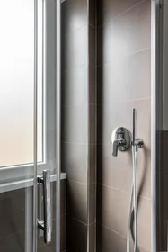 Entire apartment at Via Vercelli, image 15 of 18