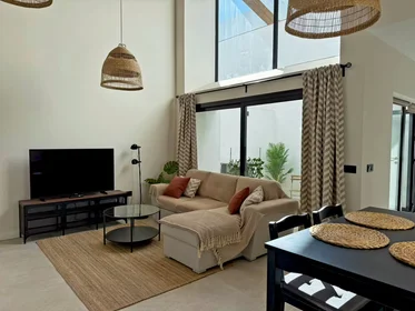 Appartamento intero in Calle María Antonia Jesús Tirado, Ávila/Matadero/Soto Real, immagine 2 di 10
