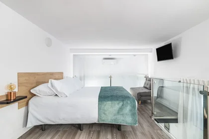 Entire apartment at Calle Tauro 48, image 7 of 18