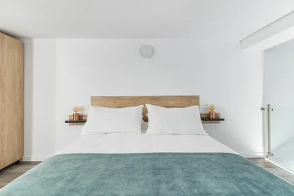 Entire apartment at Calle Tauro 48, image 9 of 18