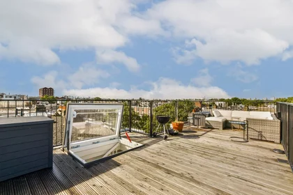 Logement entier à Bilderdijkkade, image 2 de 39