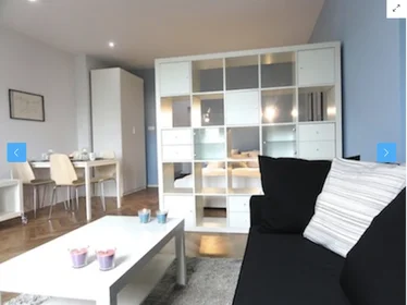 Alojamento com 3 quartos em {area}