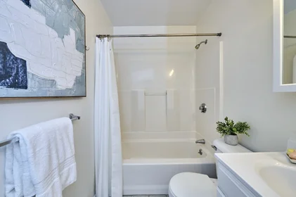 Studio en résidence à 9, Mullins Ct., Unit D, East Cambridge, Cambridge, MA, 02141, image 8 de 11