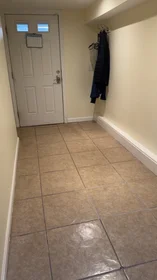 Alojamiento entero en 48, Trapelo, Unit 1A, Brighton, Boston, MA, 02135, imagen 1 de 10