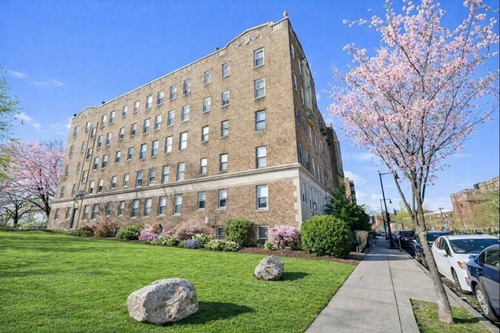 1940, Commonwealth, Unit 26, Brighton, Boston, MA, 02135