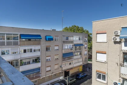 Chambre privée à Calle Cuenca, image 13 de 21
