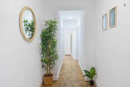 Chambre privée à Calle Cuenca, image 20 de 21