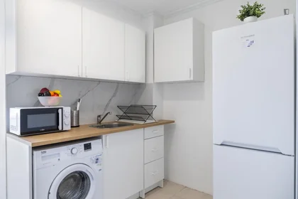 Chambre privée à Calle Cuenca, image 7 de 21